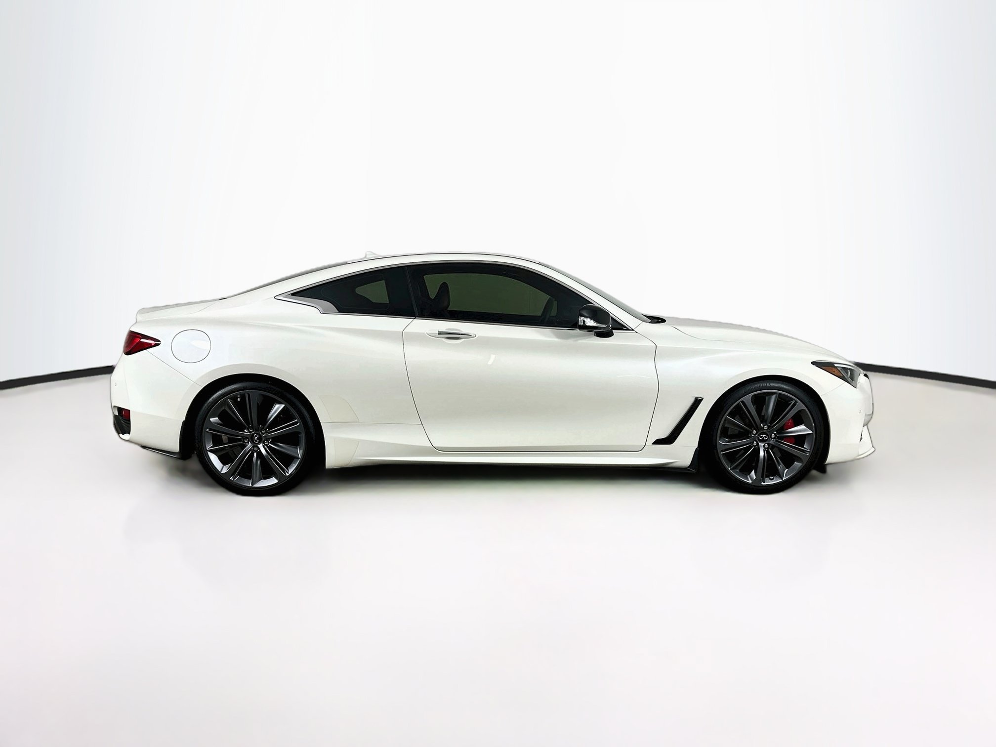 Used 2022 INFINITI Q60 Red Sport 400 w/ Proactive Package RWD image 10