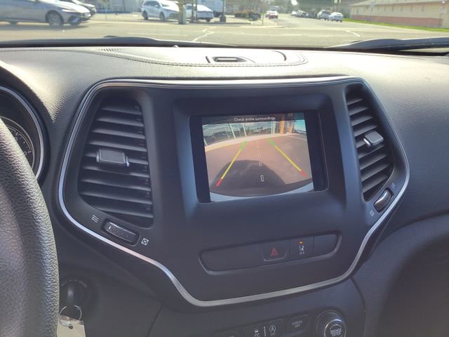 Used 2021 Jeep Cherokee Latitude image 19