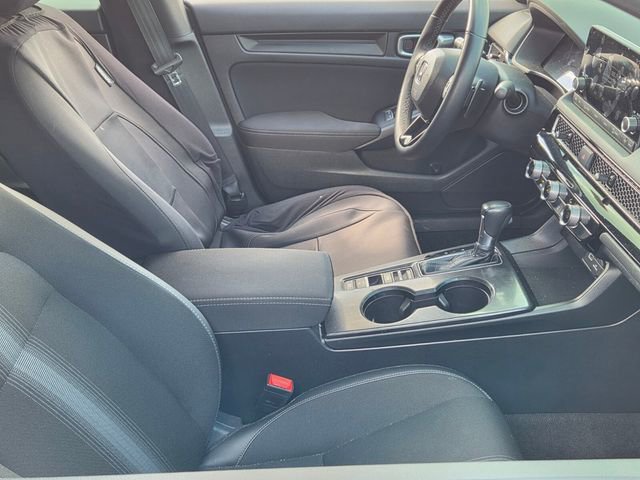 Used 2023 Honda Civic Sport image 11