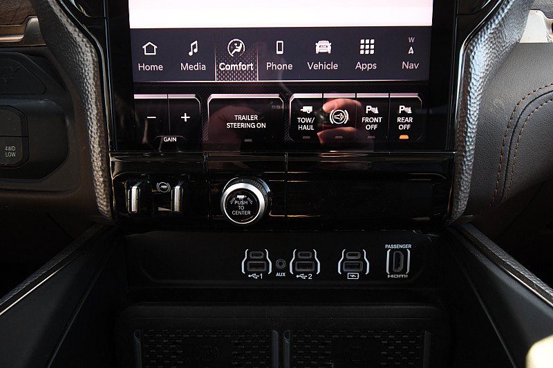 Used 2025 RAM 3500 Longhorn AWD/4WD image 24