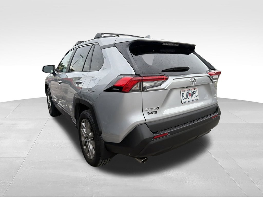 Used 2025 Toyota RAV4 XLE Premium w/ Weather Package AWD/4WD image 5