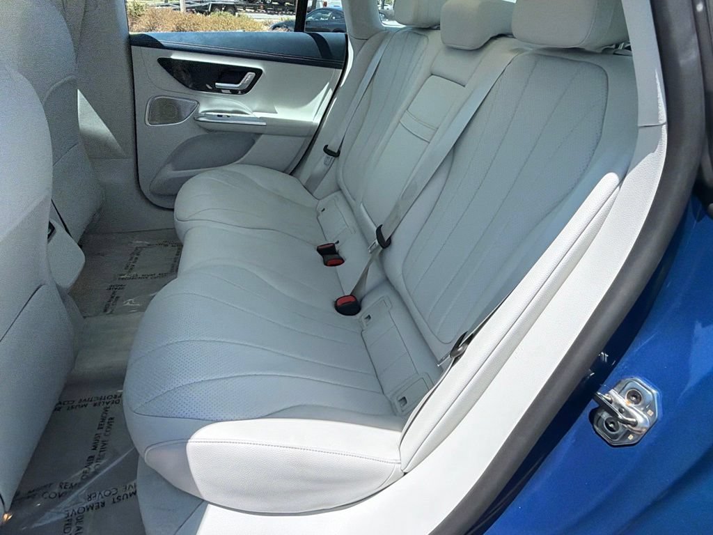 Used 2023 Mercedes-Benz EQE 350+ Sedan image 33