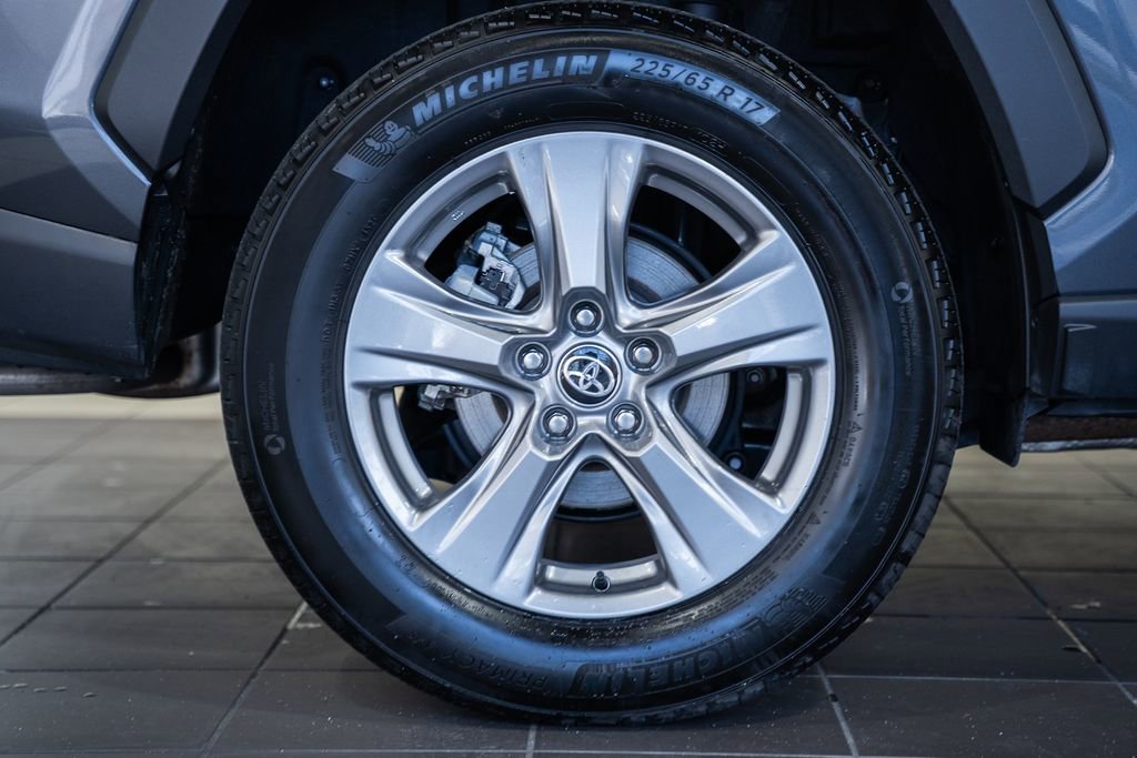 Used 2025 Toyota RAV4 XLE image 14