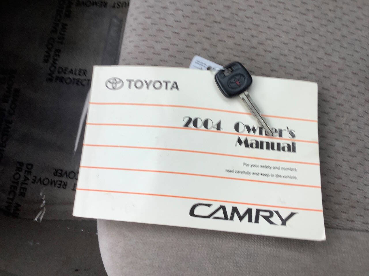 Used 2004 Toyota Camry LE FWD image 38