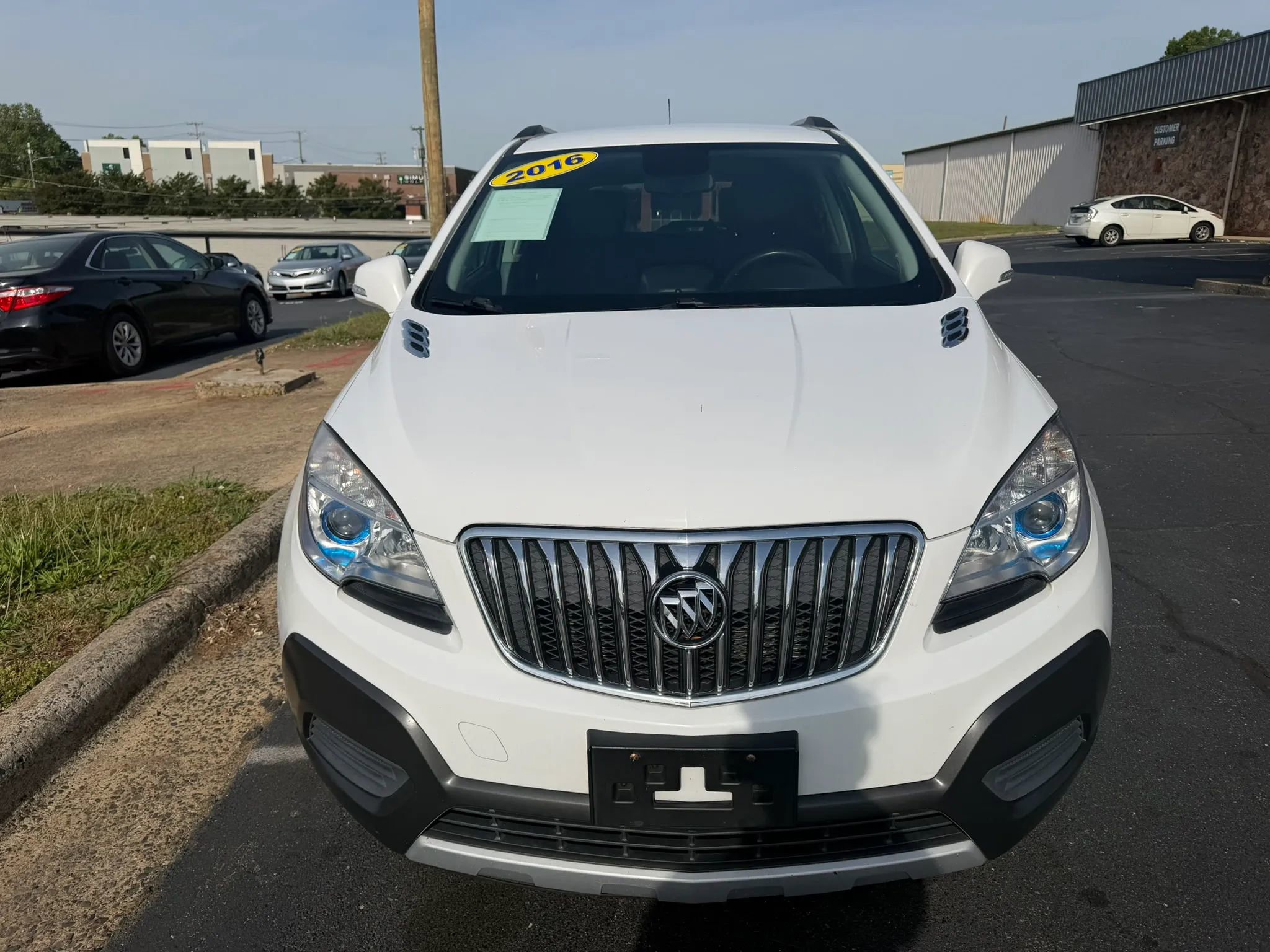 Used 2016 Buick Encore AWD image 2