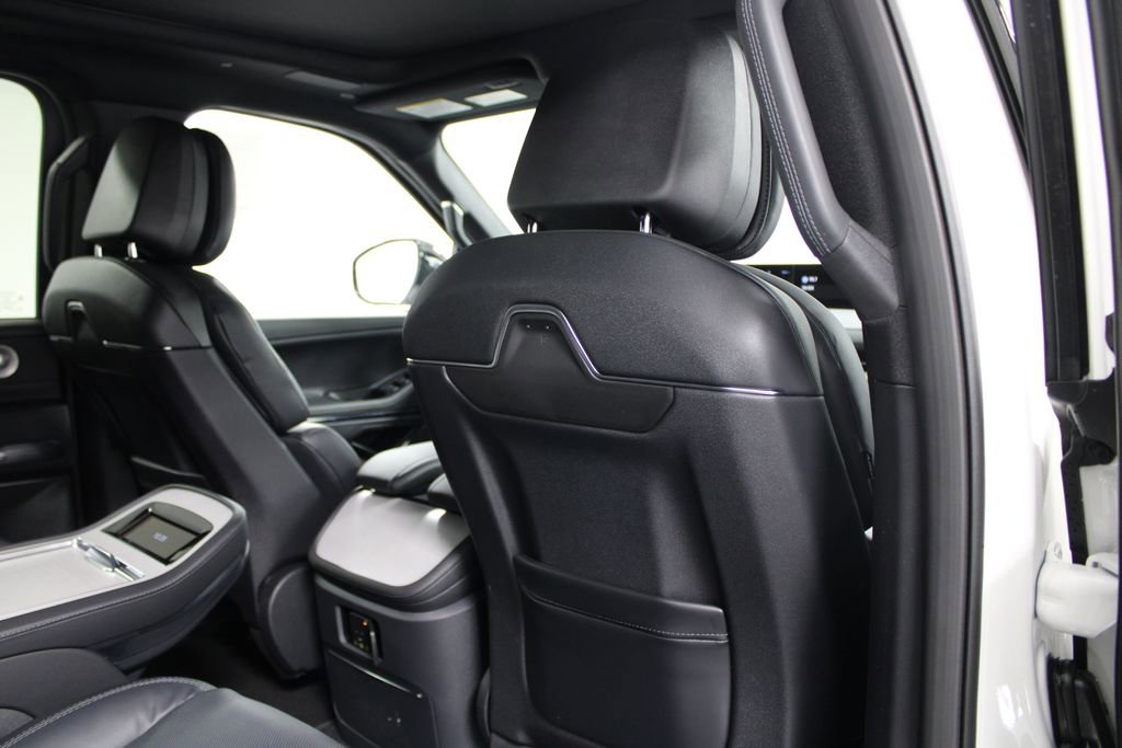 New 2026 Lincoln Navigator Reserve w/ Jet Appearance Package AWD/4WD image 42