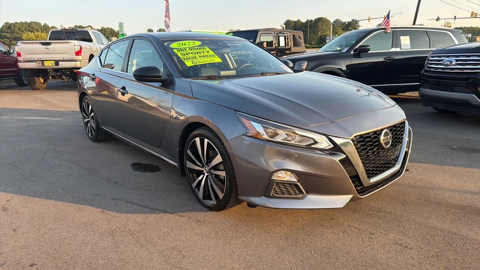 Used 2022 Nissan Altima 2.5 SR FWD image 7
