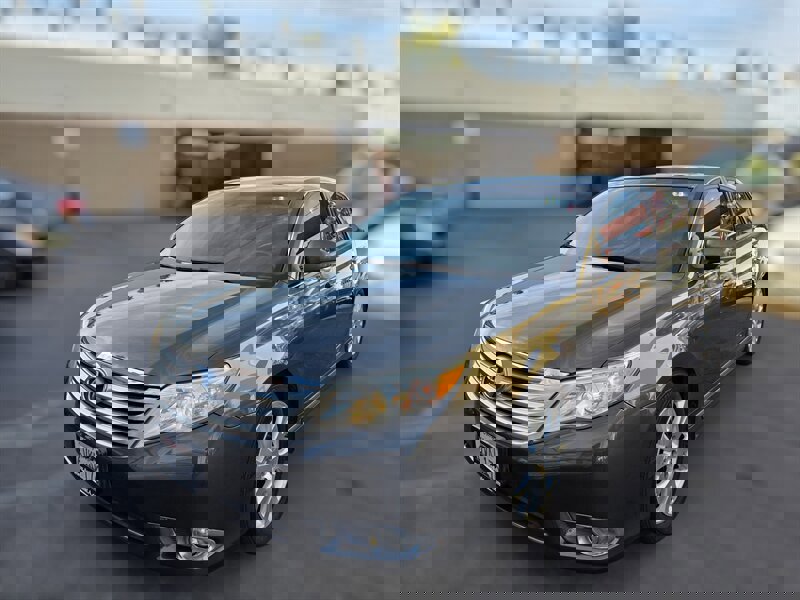 Used 2012 Toyota Avalon image 1