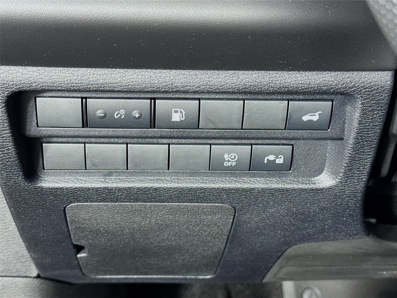 New 2026 Nissan Rogue SL AWD/4WD image 10