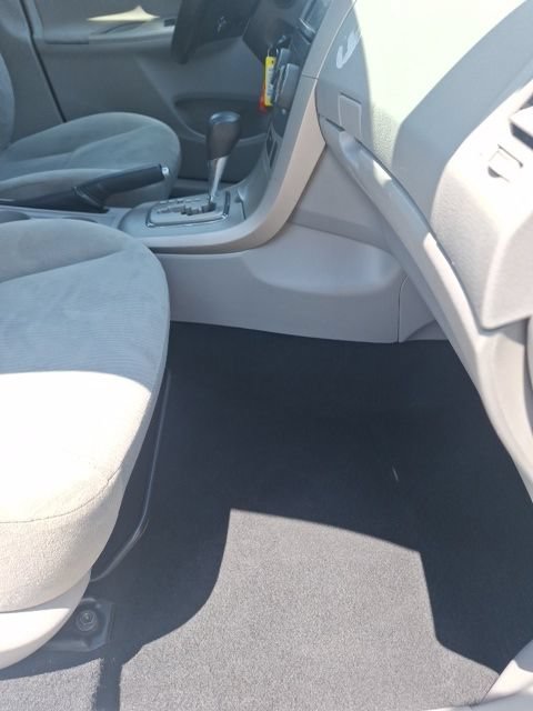 Used 2013 Toyota Corolla LE FWD image 20