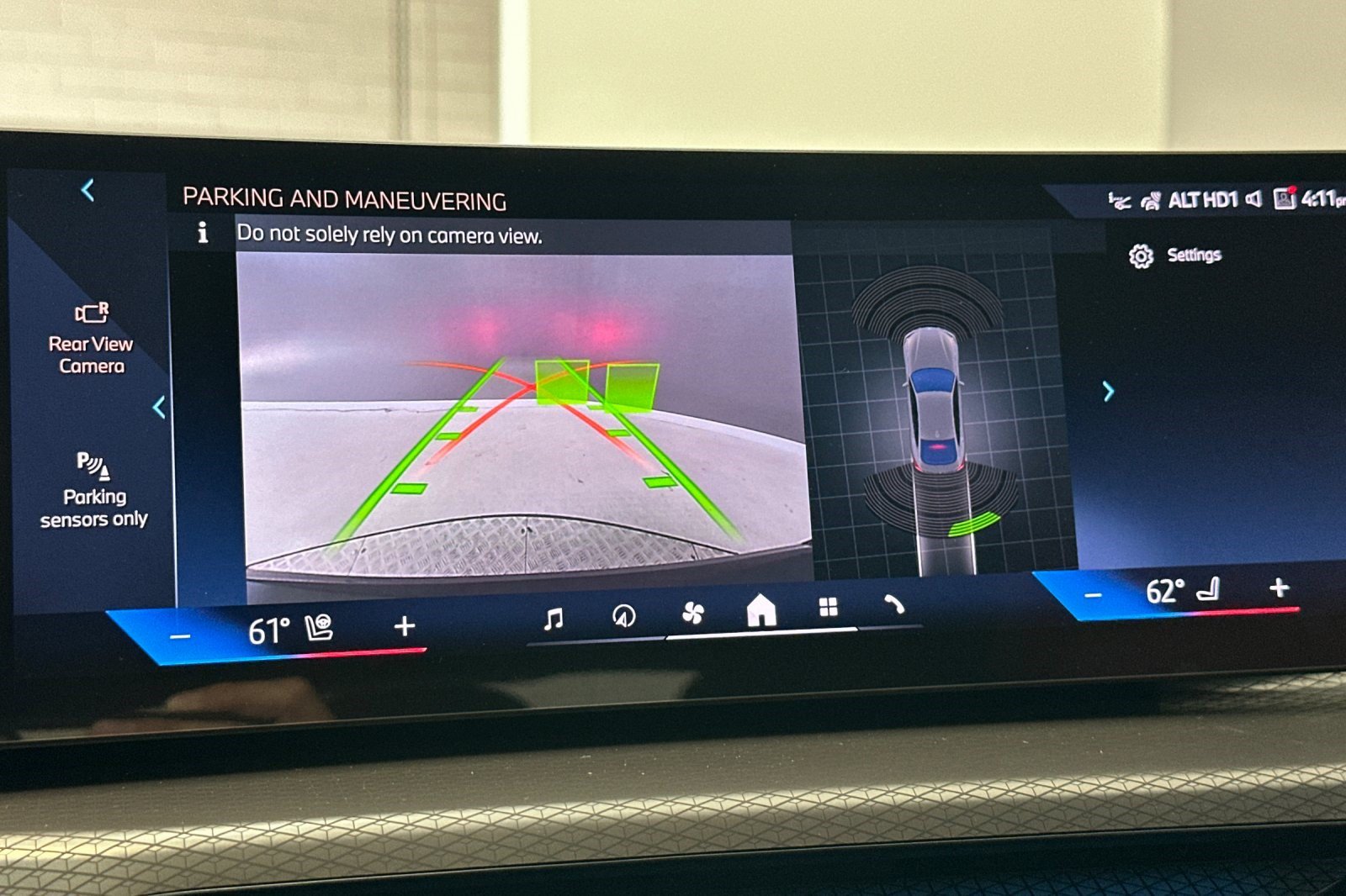 New 2026 BMW i4 eDrive40 w/ M Sport Package RWD image 18
