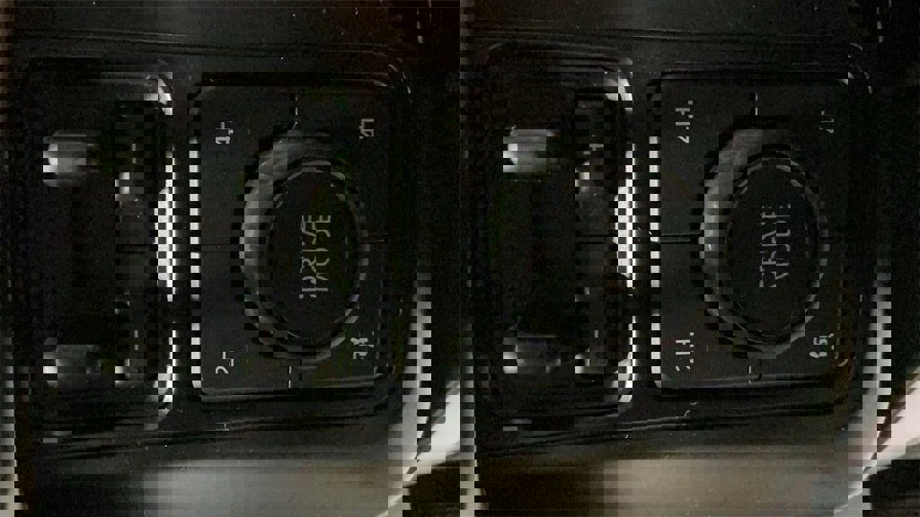 New 2025 Ford F350 Lariat w/ Black Appearance Package image 34