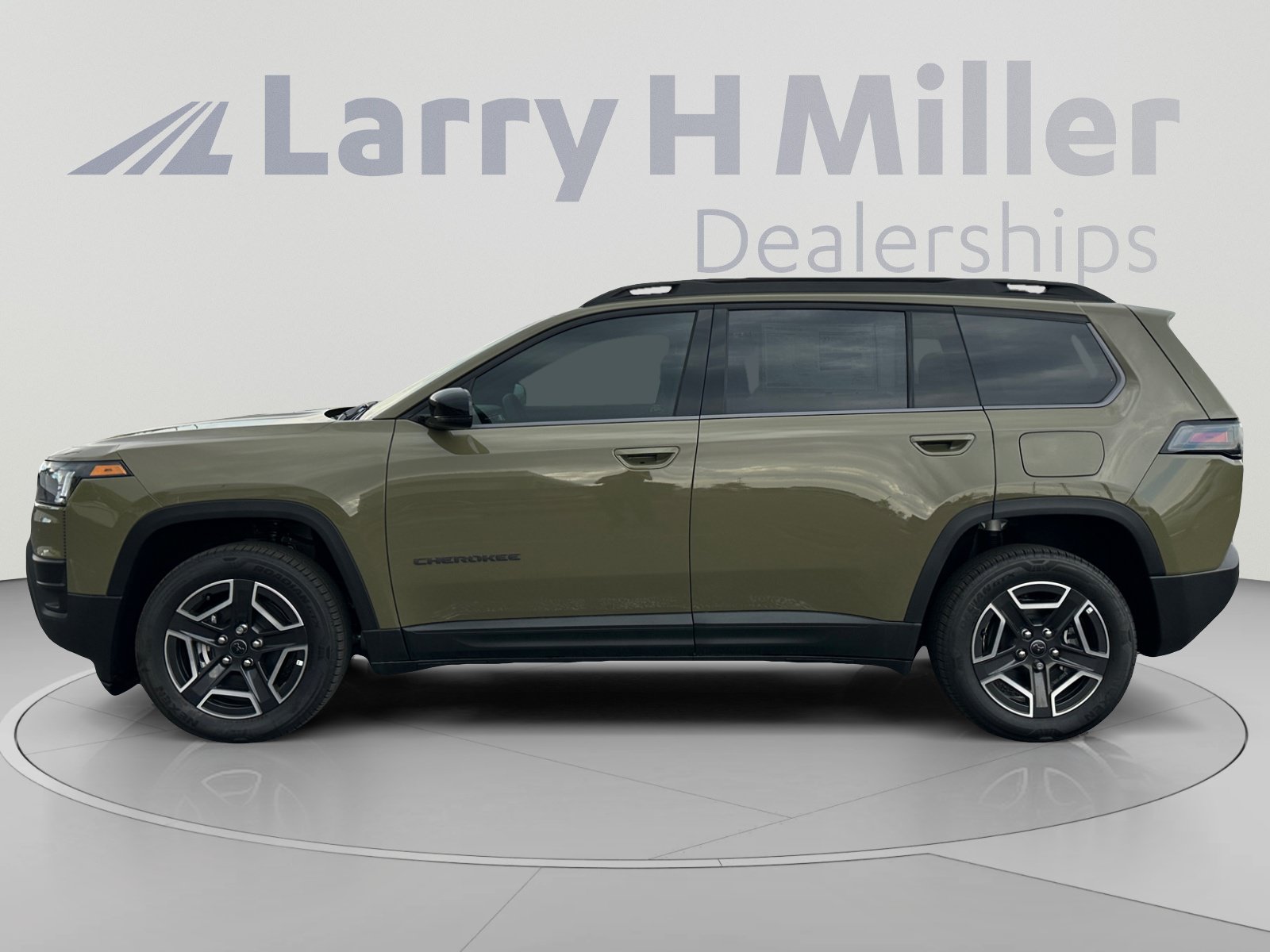 New 2026 Jeep Cherokee Laredo AWD/4WD image 2