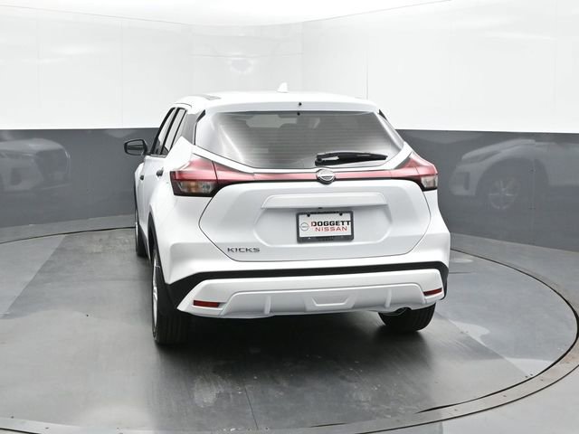New 2025 Nissan Kicks Play S w/ Interior Electronics Package image 8
