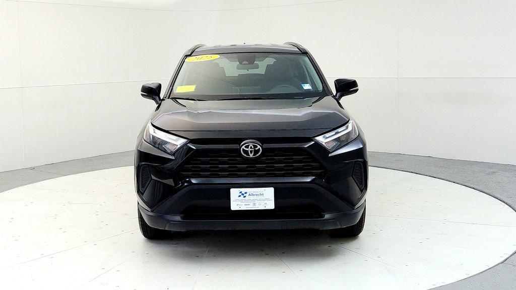 Certified 2025 Toyota RAV4 XLE AWD/4WD image 8