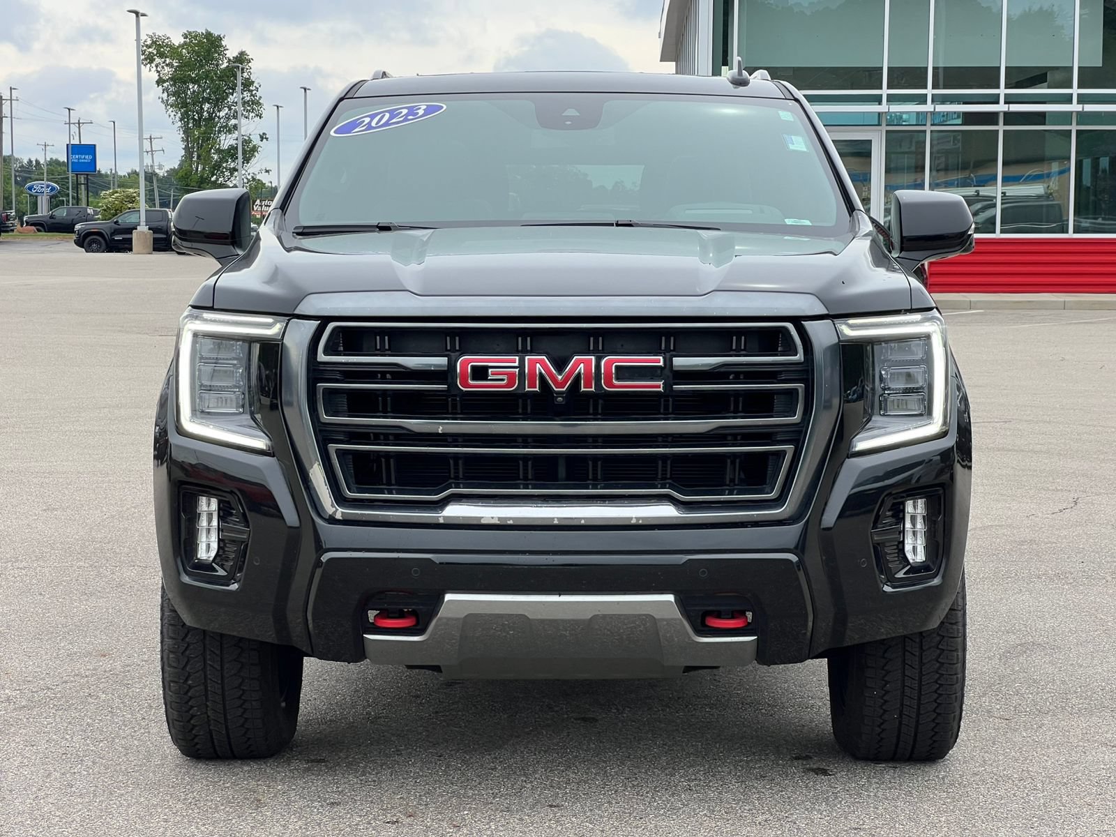 Used 2023 GMC Yukon XL AT4 w/ AT4 Premium Plus Package AWD/4WD image 56