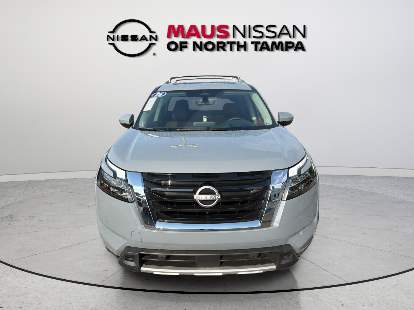 Certified 2025 Nissan Pathfinder Platinum w/ Cargo Package FWD image 3
