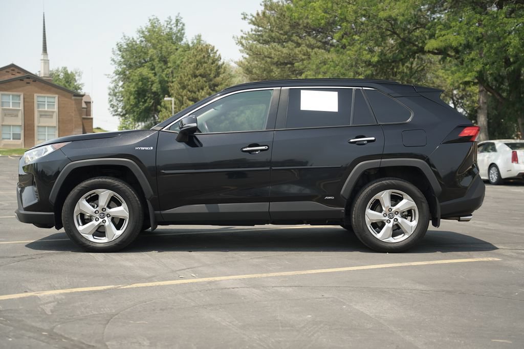 Used 2021 Toyota RAV4 Limited AWD/4WD image 2