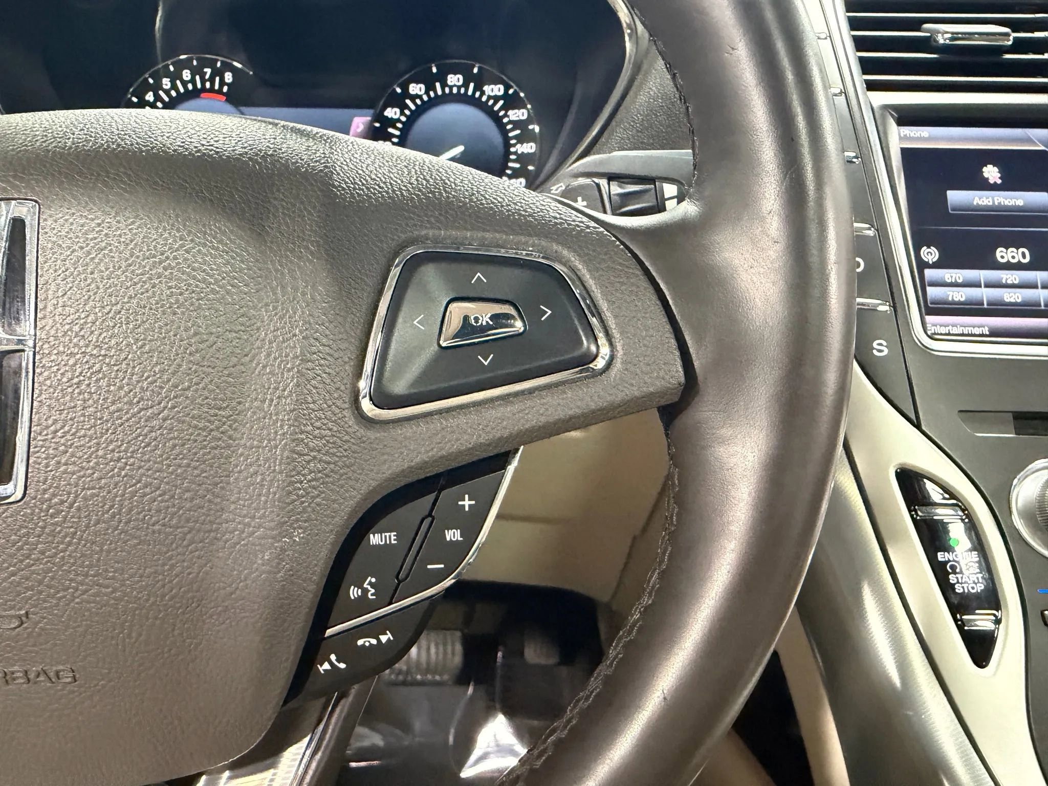 Used 2016 Lincoln MKX Reserve w/ Technology Package image 16