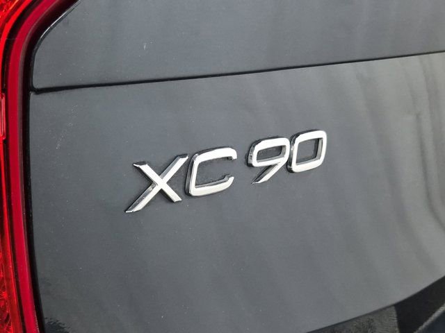 Used 2022 Volvo XC90 T5 Momentum w/ Climate Package AWD/4WD image 7