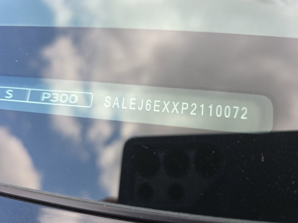 Used 2023 Land Rover Defender 90 S AWD/4WD image 23