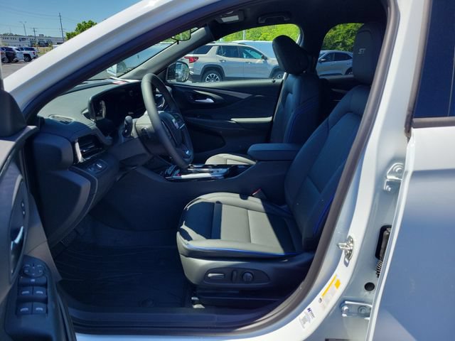New 2026 Buick Envista Sport Touring w/ Convenience I Package FWD image 16