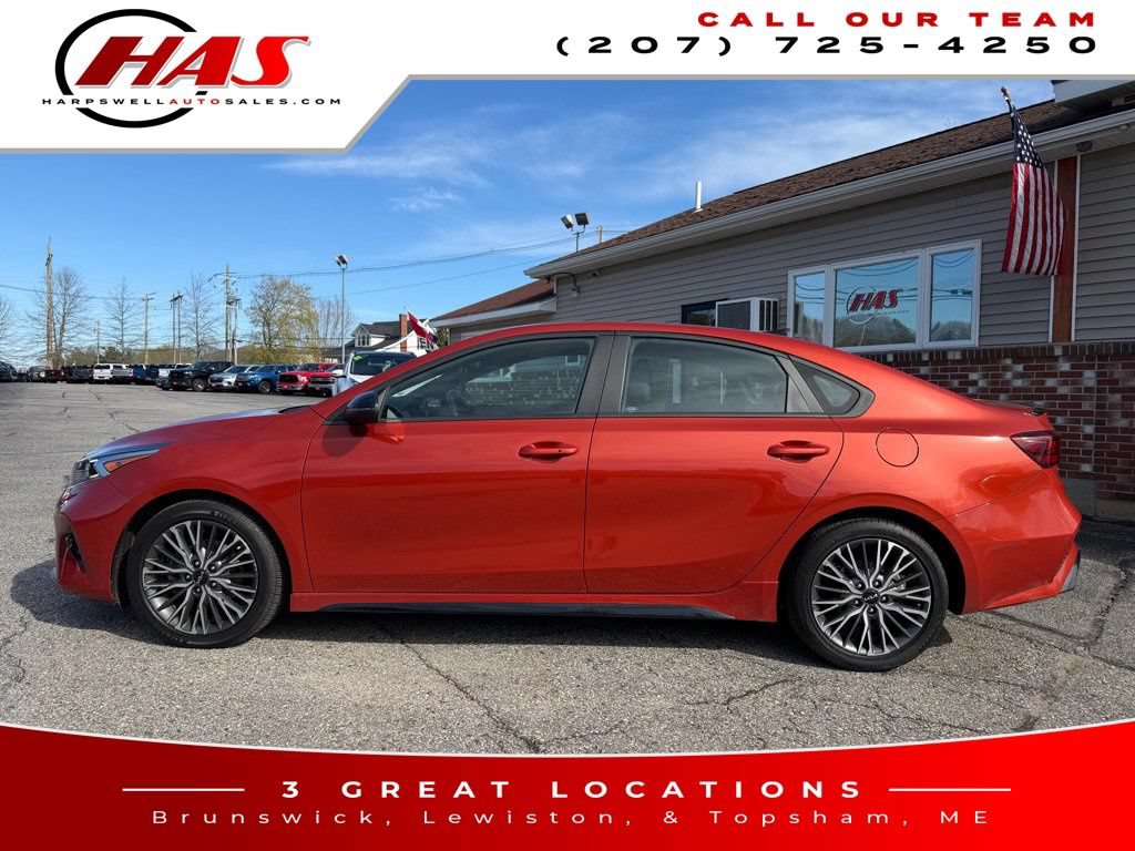 Used 2023 Kia Forte GT-Line FWD image 3