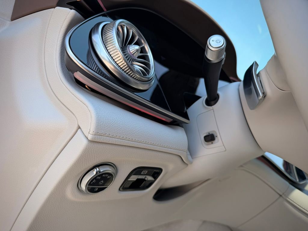 Used 2023 Mercedes-Benz EQS 580 4MATIC SUV image 39