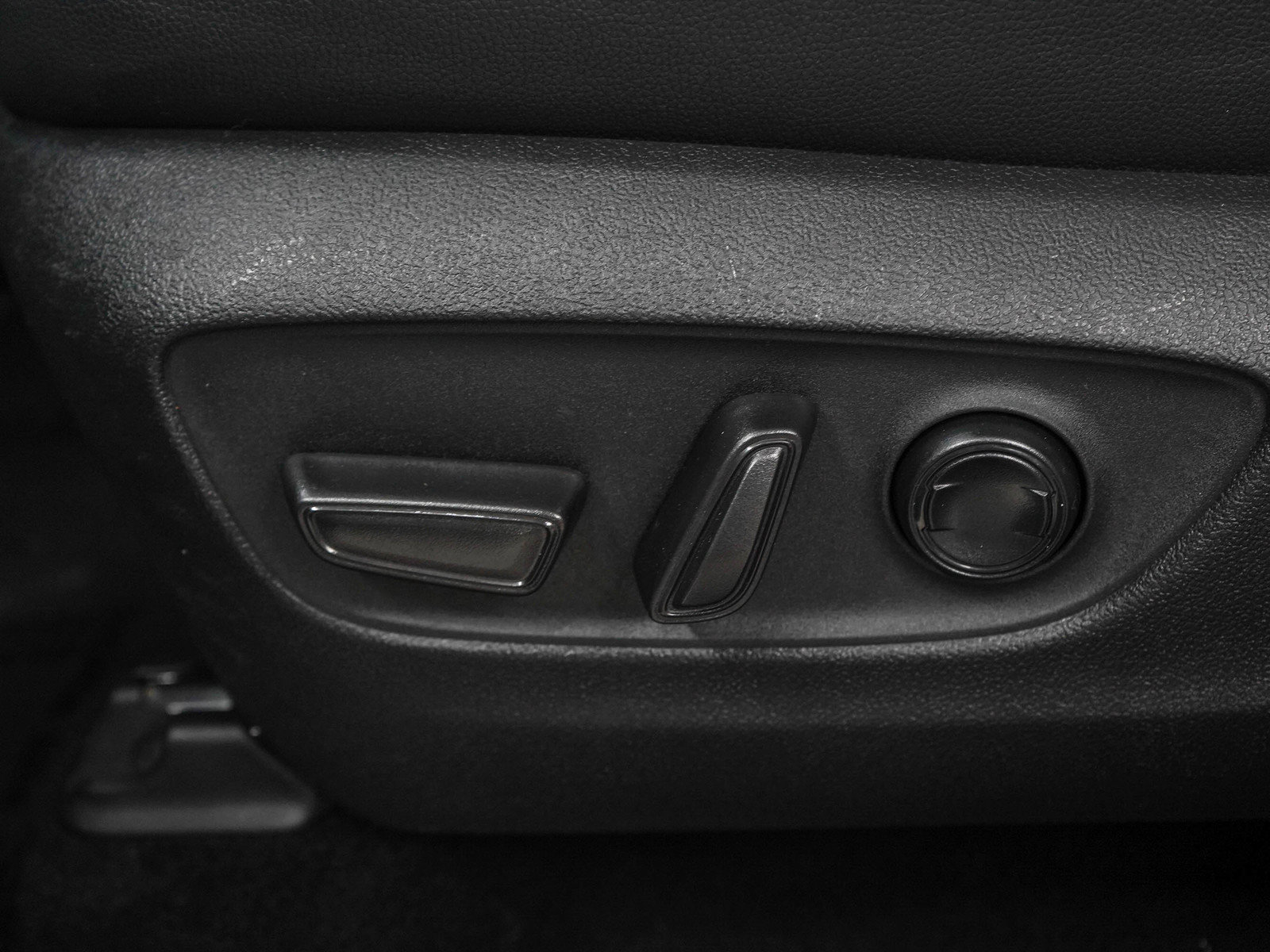 Used 2024 Toyota Grand Highlander AWD image 27