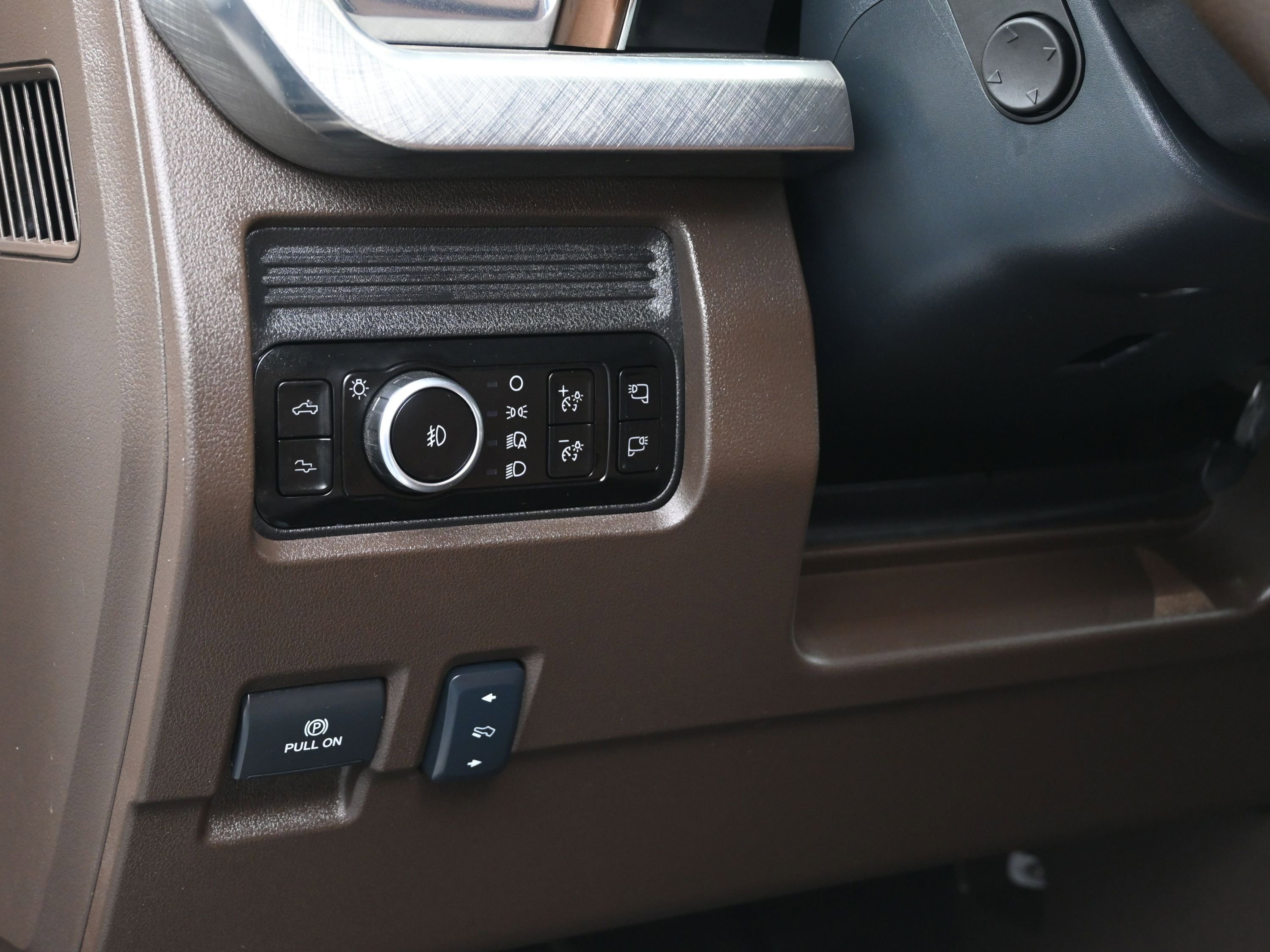 Used 2025 Ford F450 King Ranch w/ Chrome Package image 23