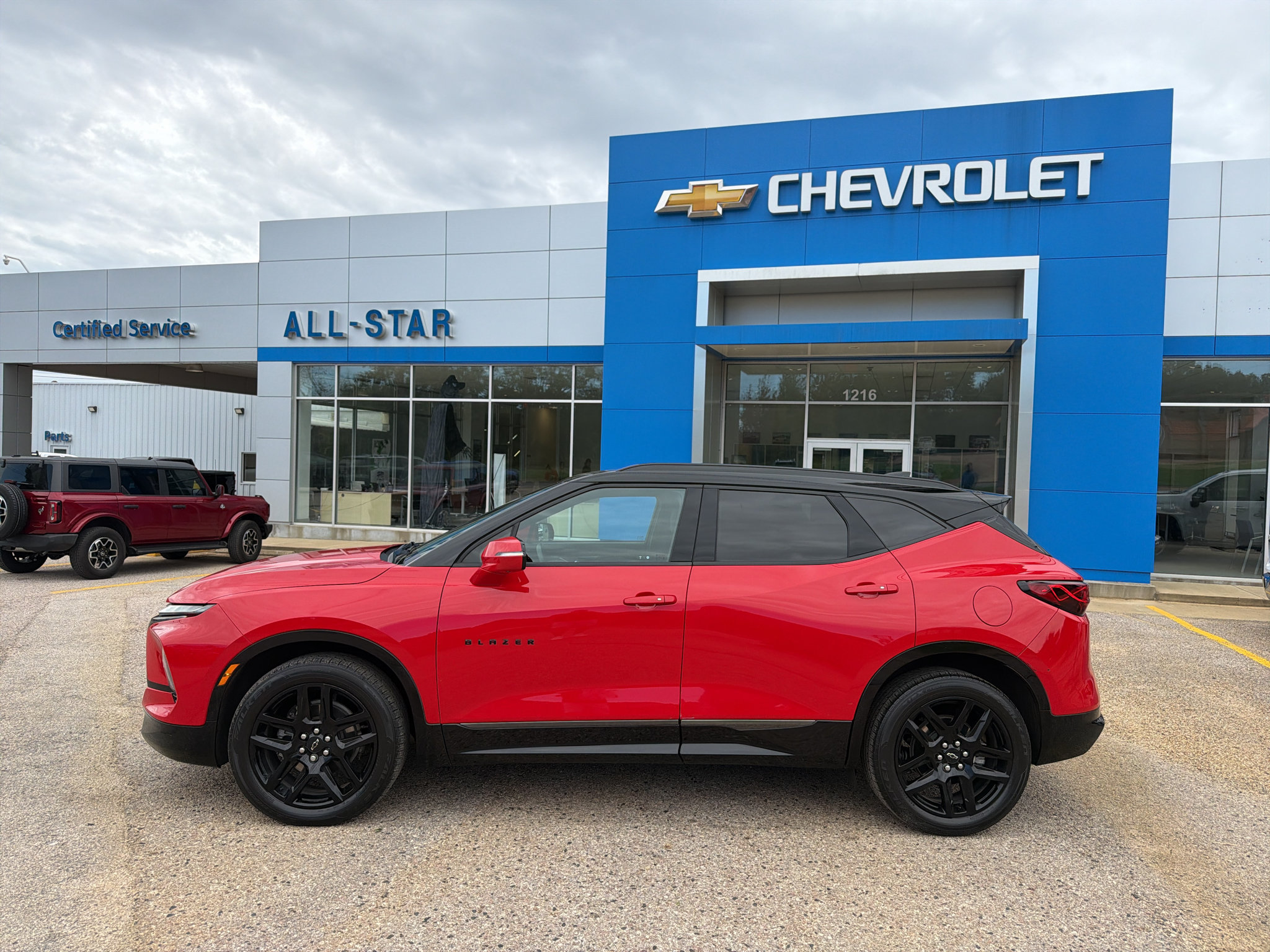 Used 2024 Chevrolet Blazer RS w/ Driver Confidence II Package FWD image 4