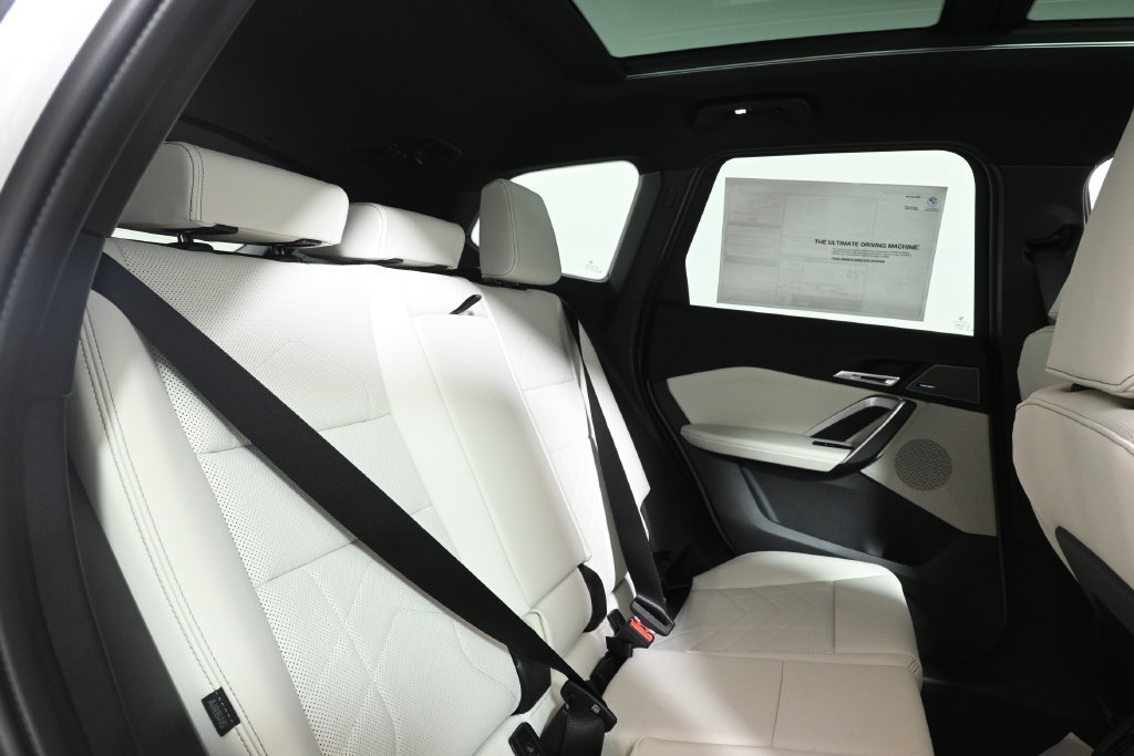 New 2027 BMW X1 xDrive28i AWD/4WD image 30