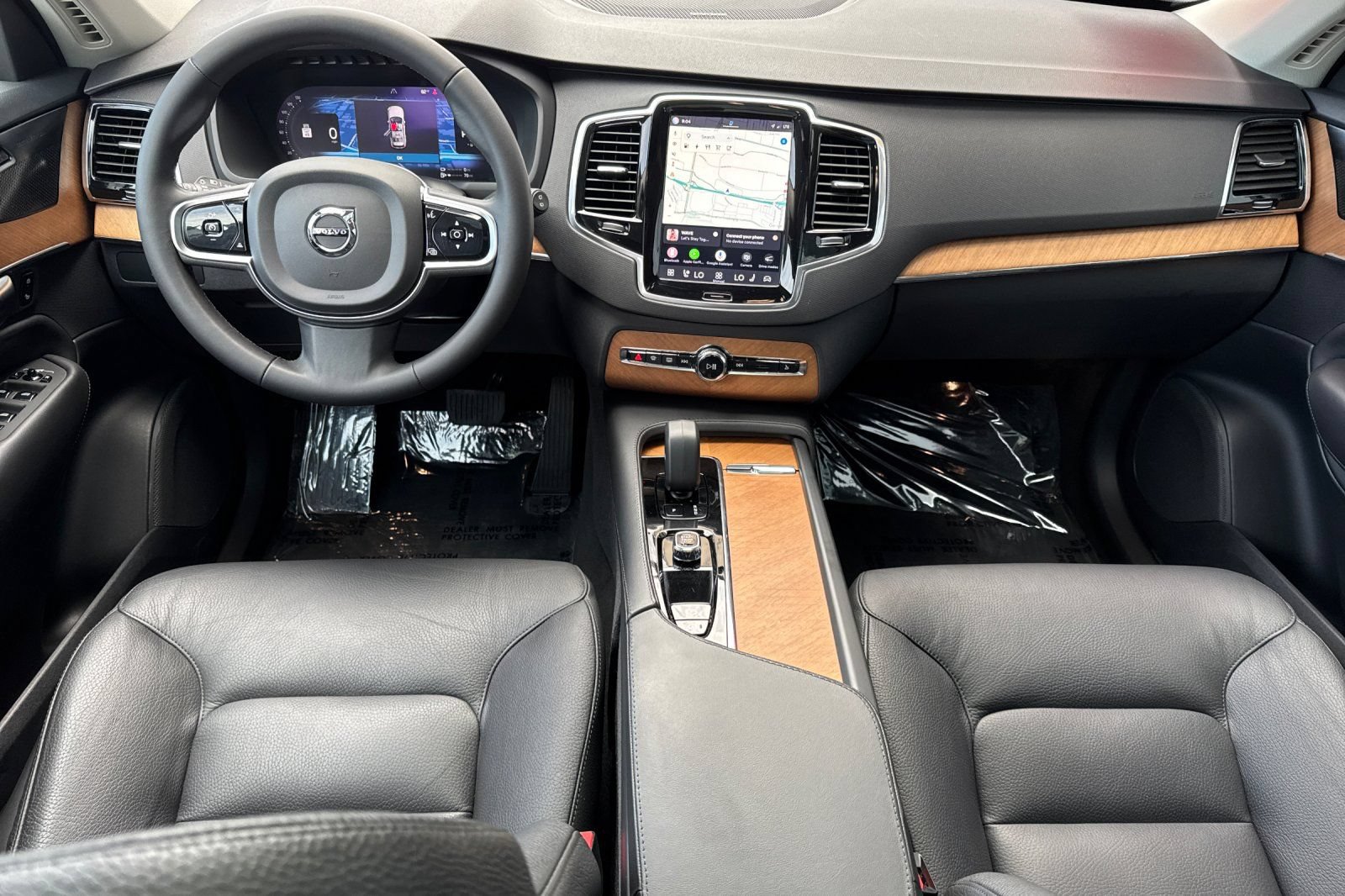 Used 2023 Volvo XC90 T8 Plus AWD/4WD image 14