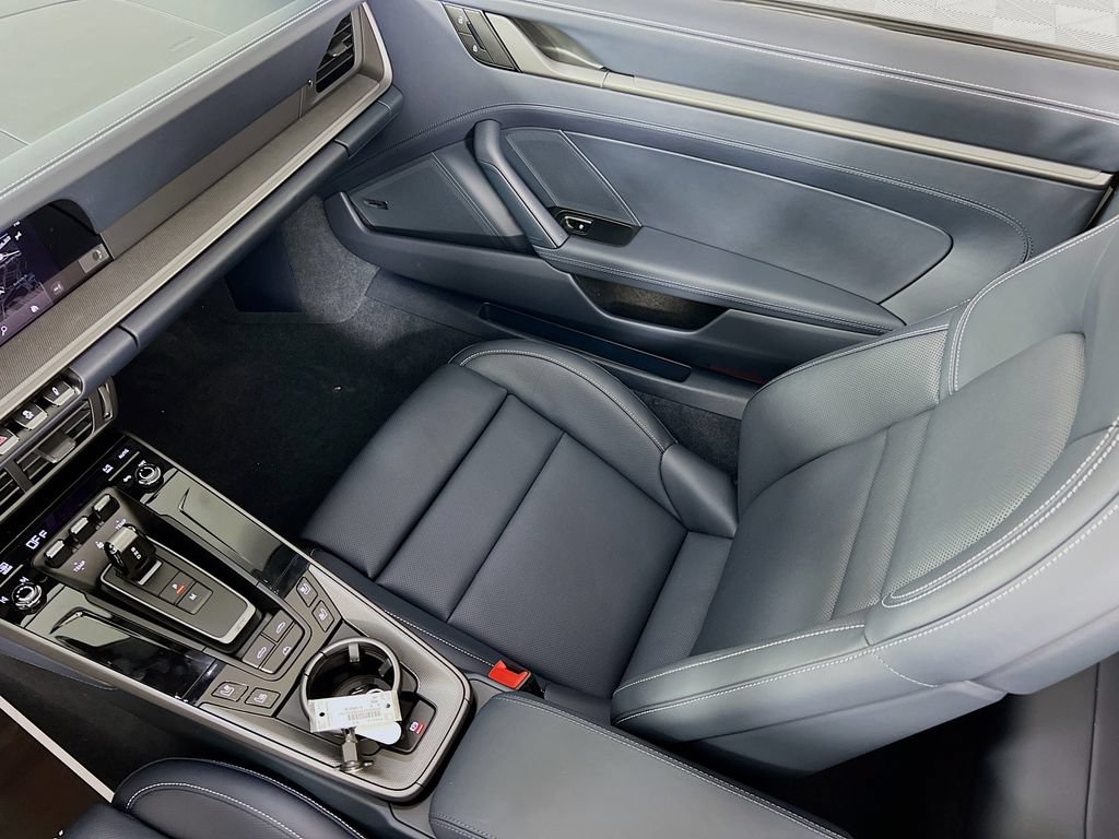 New 2026 Porsche 911 Carrera RWD image 26