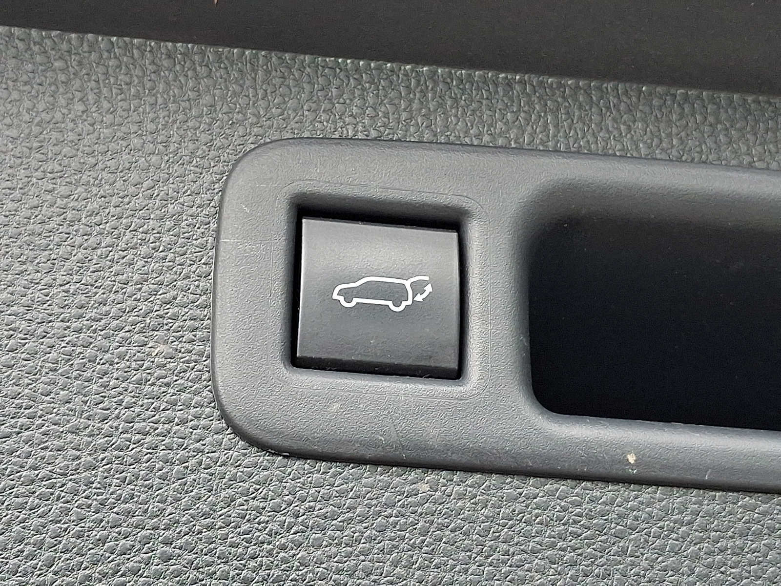 Used 2021 Toyota Highlander Platinum AWD/4WD image 29