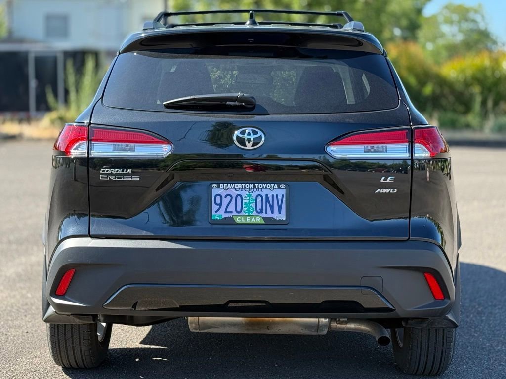 Used 2025 Toyota Corolla Cross LE w/ Moonroof Package AWD/4WD image 4