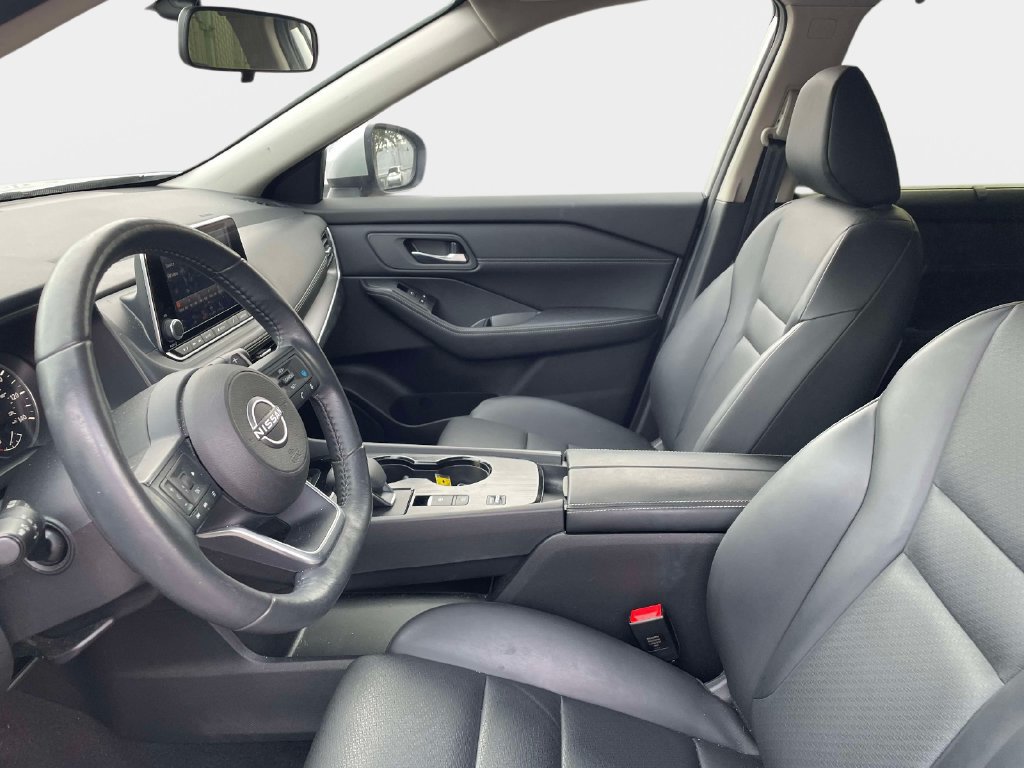 Used 2024 Nissan Rogue SV w/ SV Premium Package FWD image 21