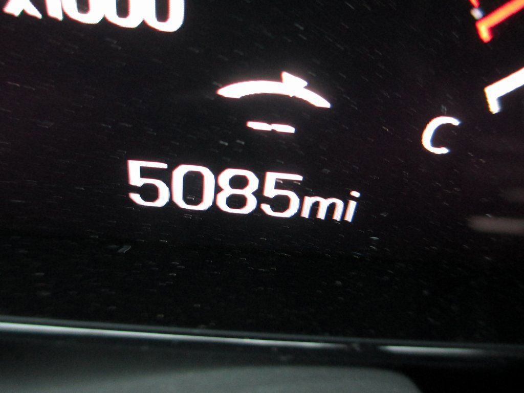 Used 2025 GMC Yukon AT4 Ultimate image 36