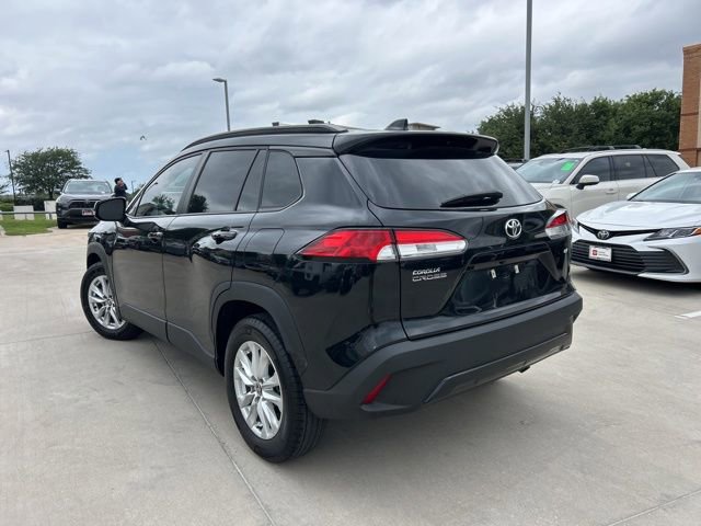 Used 2023 Toyota Corolla Cross LE FWD image 6