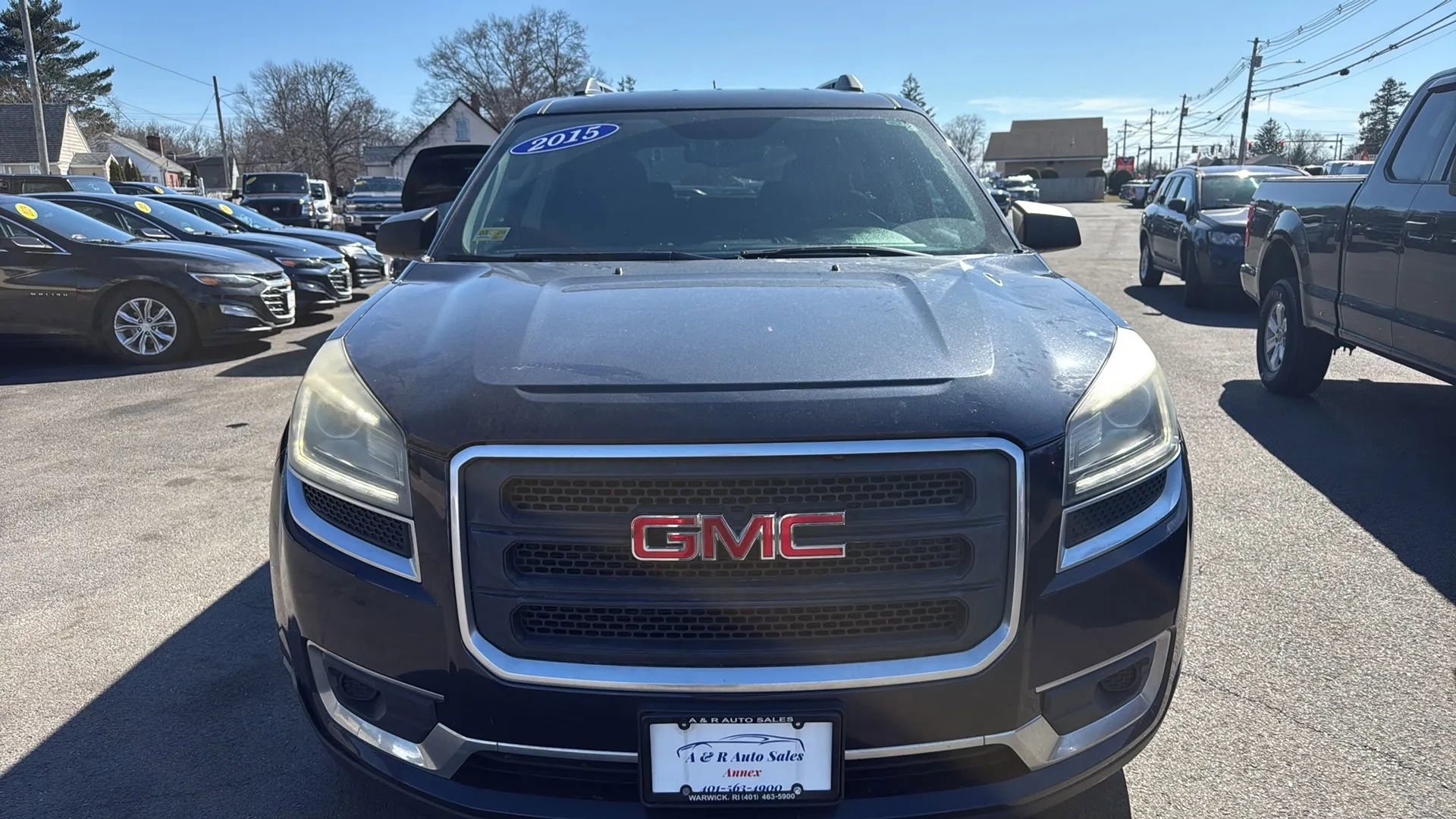 Used 2015 GMC Acadia SLE AWD/4WD image 2