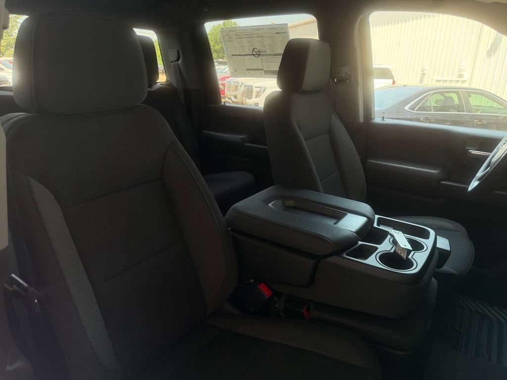 New 2026 Chevrolet Silverado 2500 Custom w/ Custom Value Package AWD/4WD image 14