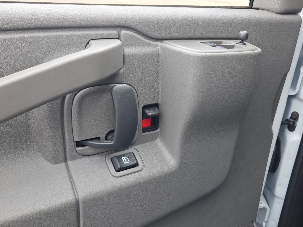 New 2025 Chevrolet Express 3500 w/ Power Convenience Package image 17