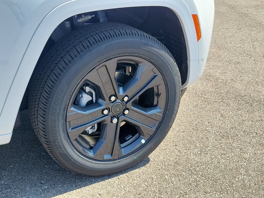 New 2027 Jeep Grand Cherokee Limited AWD/4WD image 5