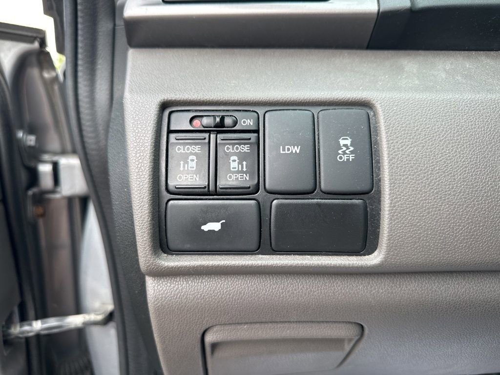 Used 2016 Honda Odyssey EX-L image 19