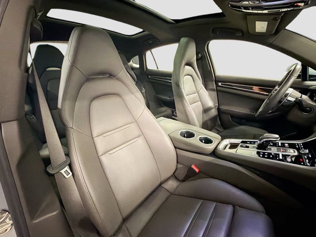 Certified 2018 Porsche Panamera 4 AWD/4WD image 30