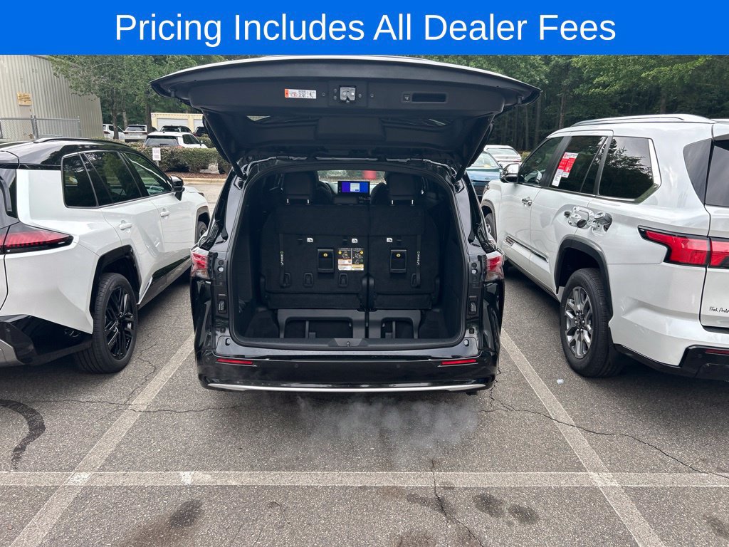 New 2026 Toyota Sienna Limited FWD image 19