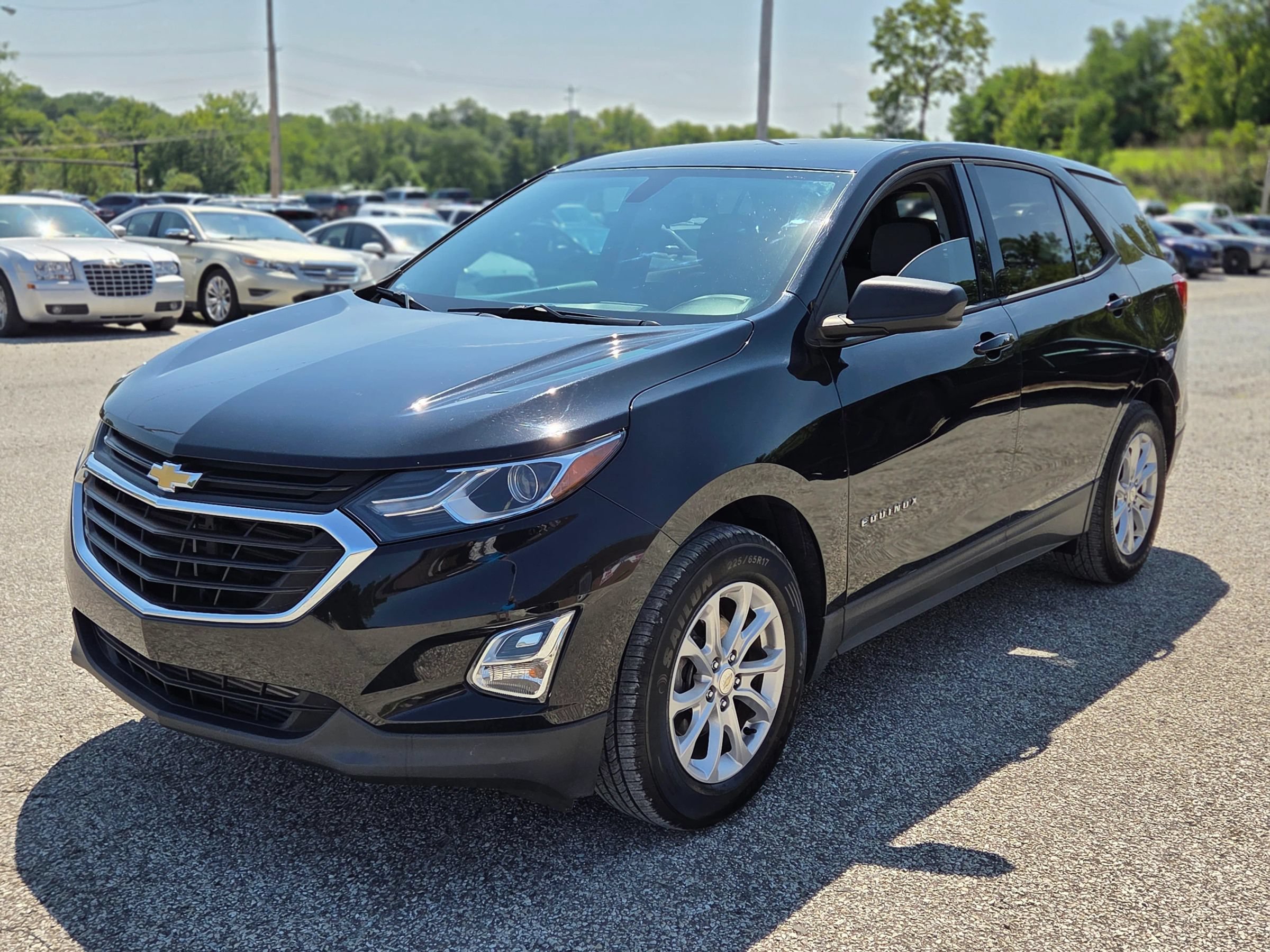 Used 2019 Chevrolet Equinox LS w/ LS Convenience Package FWD image 6