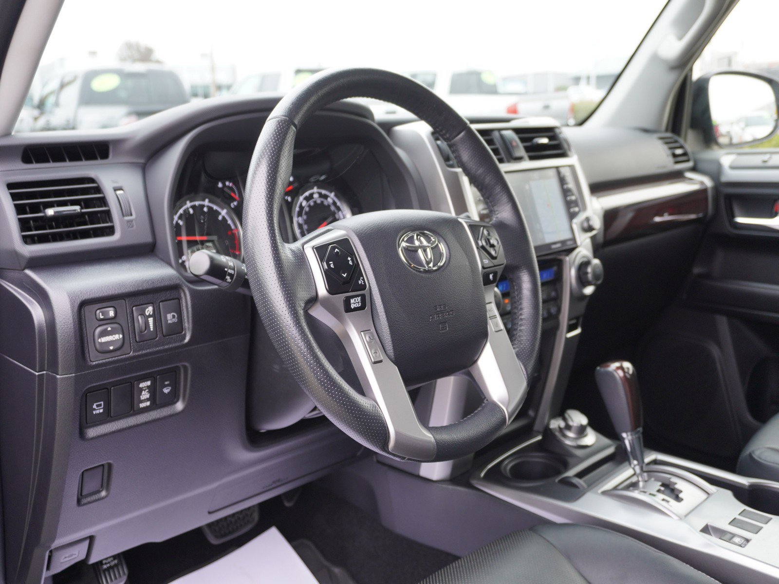 Used 2023 Toyota 4Runner Limited image 21