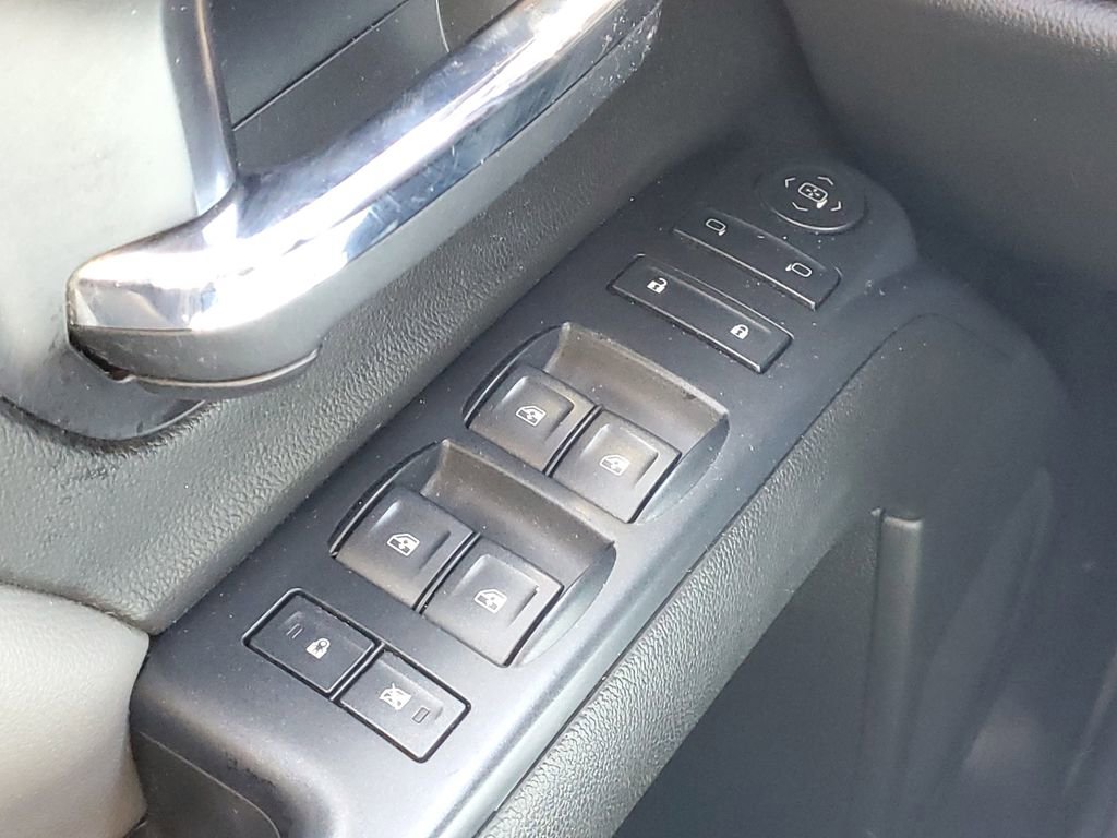 Used 2014 Chevrolet Silverado 1500 W/T image 13