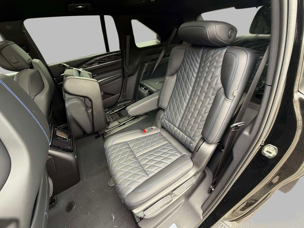New 2025 Cadillac Escalade IQ Luxury 1 AWD/4WD image 13